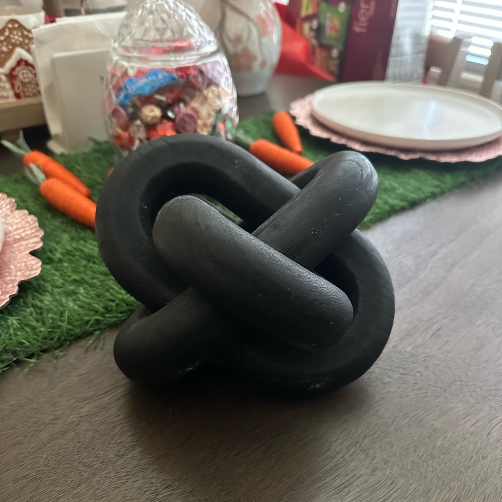 Black Knot Sculpture